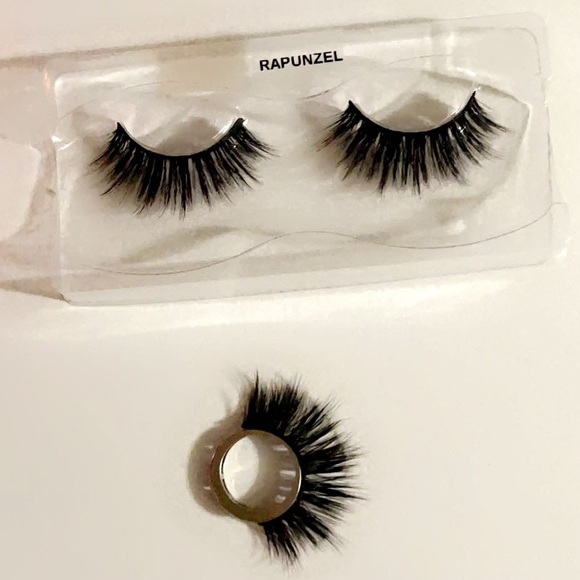Eyelashes - Picture 3 of 11